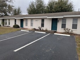 37216 Clinton Ave in Dade City, FL - Building Photo