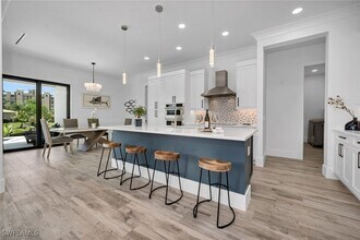 1083 Old Marco Ln in Marco Island, FL - Building Photo - Building Photo