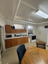 401 Onyx St in Kemmerer, WY - Building Photo - Building Photo