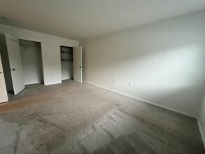 5113 Crossfield Ct, Unit 15 in Rockville, MD - Building Photo - Building Photo