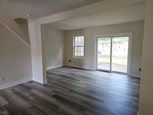 17 Troy Ln in Highland, NY - Building Photo - Building Photo