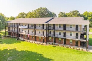 301 E 12th St in Greenville, NC - Building Photo
