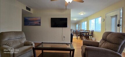 8525 111th St, Unit 203 in Seminole, FL - Building Photo - Building Photo