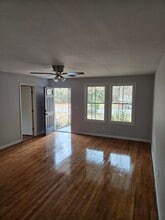 365 W Pine St in Varnville, SC - Building Photo - Building Photo