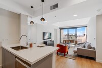 426 Alexandria in Los Angeles, CA - Building Photo - Interior Photo