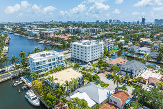 Las Olas Villas in Fort Lauderdale, FL - Building Photo - Building Photo