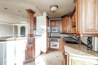 280 Island Ave in Reno, NV - Foto de edificio - Building Photo