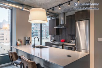 939 W Washington Blvd in Chicago, IL - Building Photo - Building Photo