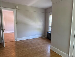 50 The Crescent in Babylon, NY - Building Photo - Building Photo
