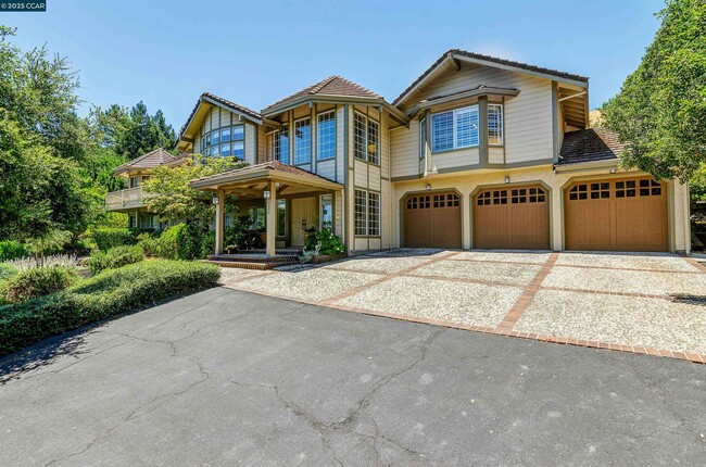 3434 Woodview Dr in Lafayette, CA - Building Photo - Building Photo