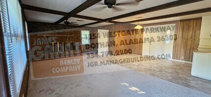 306 Mustang Dr in Dothan, AL - Building Photo - Building Photo