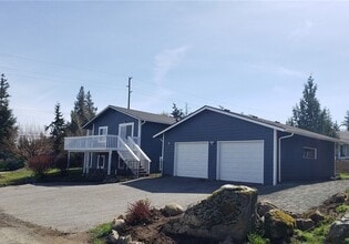 2320 D Ave in Anacortes, WA - Building Photo - Building Photo