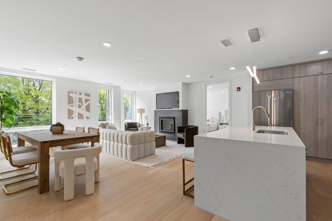 property at 33 Calvert St