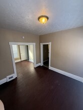 733 Sherburne Ave in St. Paul, MN - Building Photo - Building Photo