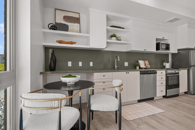 The Nest at Rio Grande in Salt Lake City, UT - Foto de edificio - Building Photo