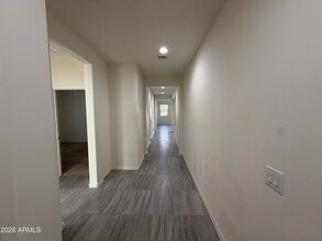 8716 E Navarro Ave in Mesa, AZ - Building Photo - Building Photo