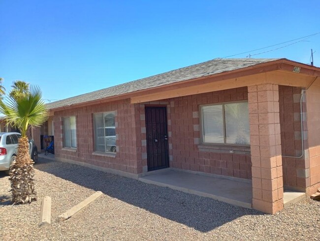 property at 403 N Sunshine Blvd