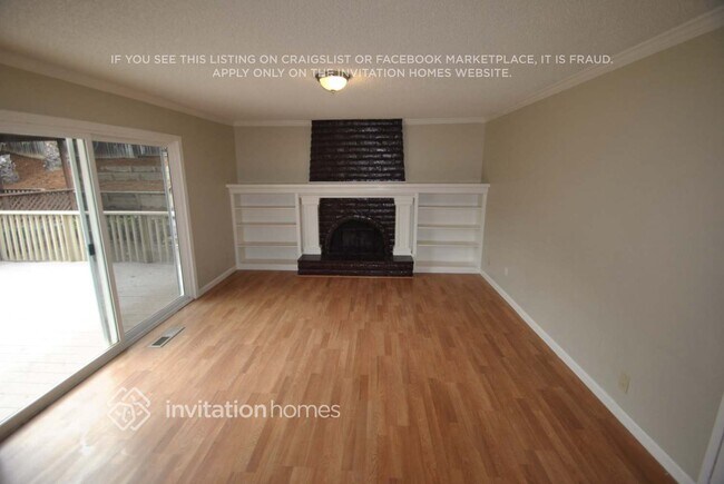 24 Bryce Ave in Pittsburg, CA - Foto de edificio - Building Photo