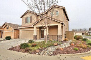 9200 Rioja St in Roseville, CA - Building Photo