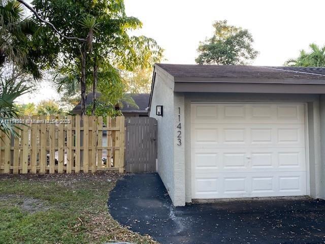 11423 SW 110th Ln in Miami, FL - Building Photo - Building Photo