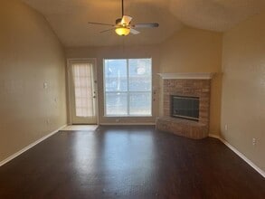 7009 Snowivy Ct in Arlington, TX - Building Photo - Building Photo