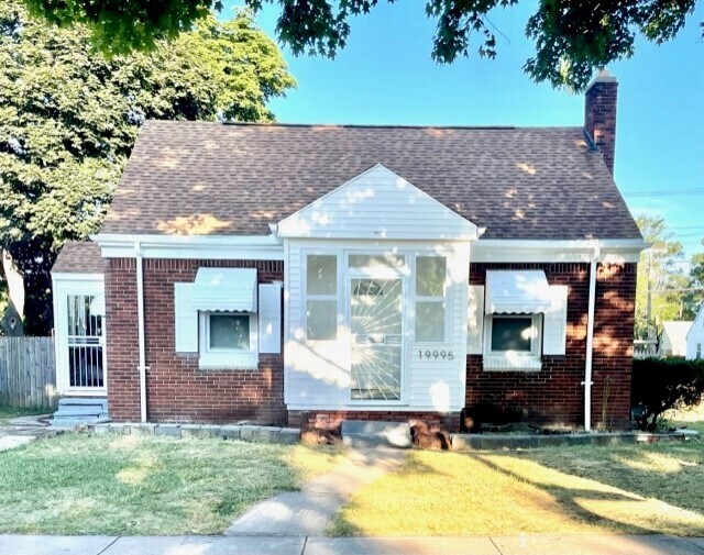 19995 Schoenherr St in Detroit, MI - Building Photo