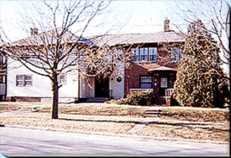 401 S Dodge St in Iowa City, IA - Building Photo