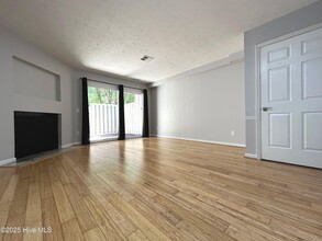 940 Linden Rd in Pinehurst, NC - Foto de edificio - Building Photo