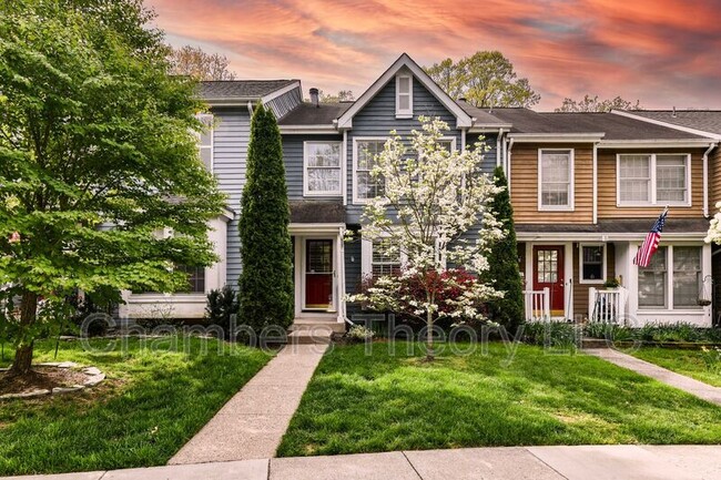 property at 1549 Twisted Oak Dr