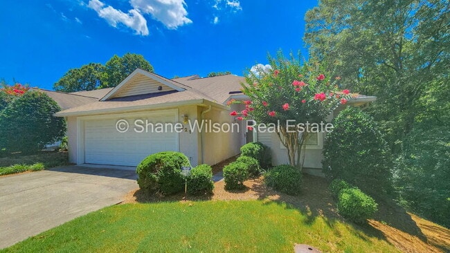 property at 321 N Boundary St