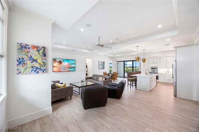 18457 Royal Hammock Blvd in Naples, FL - Building Photo - Building Photo