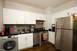 2129 N Fremont St, Unit J03P in Chicago, IL - Building Photo