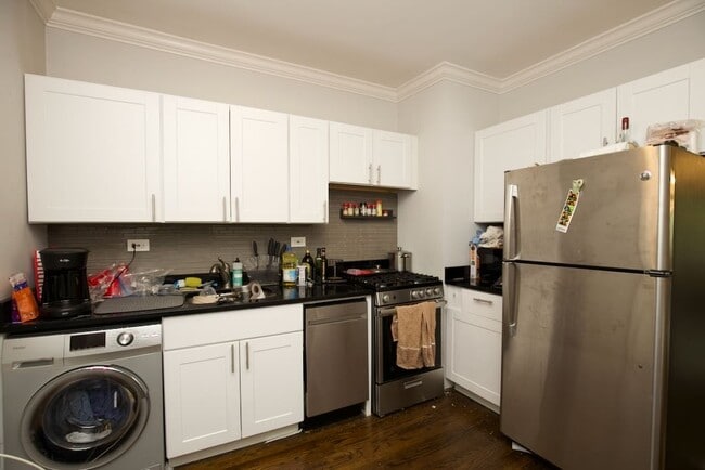 2129 N Fremont St, Unit J03P