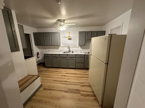 1020 Northern Ave in Fergus Falls, MN - Foto de edificio - Building Photo