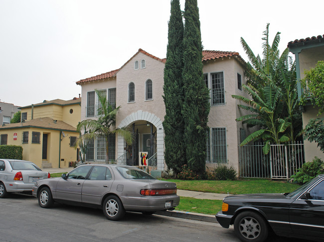 506 N Genesee Ave in Los Angeles, CA - Building Photo - Building Photo