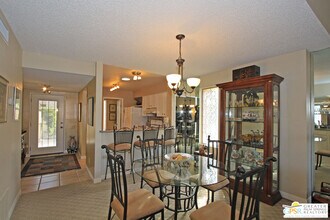 803 E Arenas Rd in Palm Springs, CA - Building Photo - Building Photo