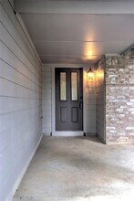 6500 Luckenbach Ln in Austin, TX - Building Photo - Building Photo