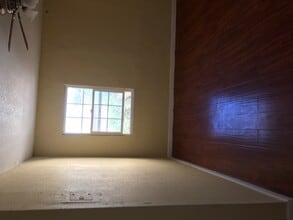 6505 S Vermont Ave in Los Angeles, CA - Building Photo - Building Photo