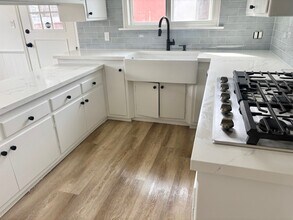 725 Bayonne St in El Segundo, CA - Building Photo - Building Photo