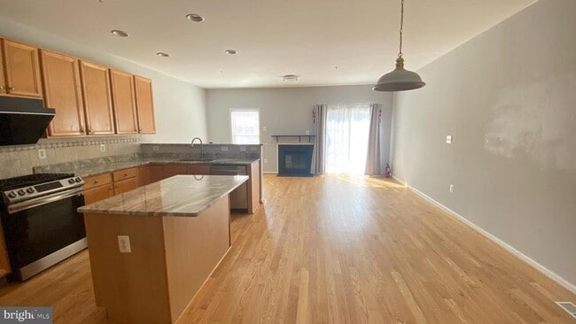 14048 Rockingham Rd in Germantown, MD - Building Photo - Building Photo