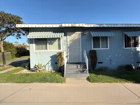 1892 Cedar Ave, Unit 1892 in Long Beach, CA - Building Photo
