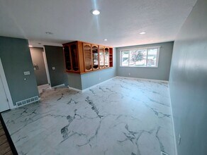 1545 Barbara Cir in West Jordan, UT - Building Photo - Building Photo