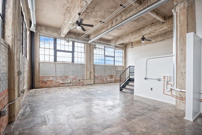 property at 2400 S Ervay St