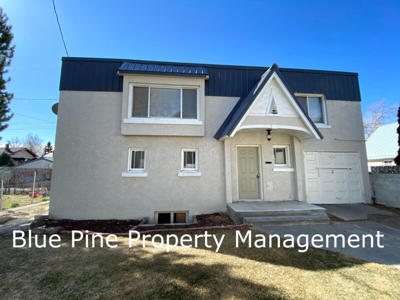128 4th St in Idaho Falls, ID - Building Photo