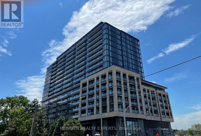 property at 86-686 Dundas St E