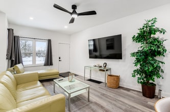 1180 Gilbert St-Unit -Main in Columbus, OH - Foto de edificio - Building Photo