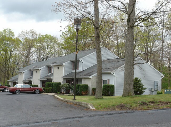 Brushwood in Mount Carmel, PA - Building Photo - Building Photo