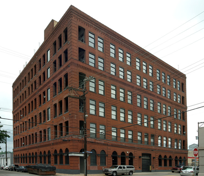 The Strip Lofts in Pittsburgh, PA - Foto de edificio - Building Photo