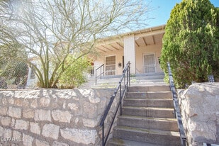 1419 Wyoming Ave in El Paso, TX - Building Photo