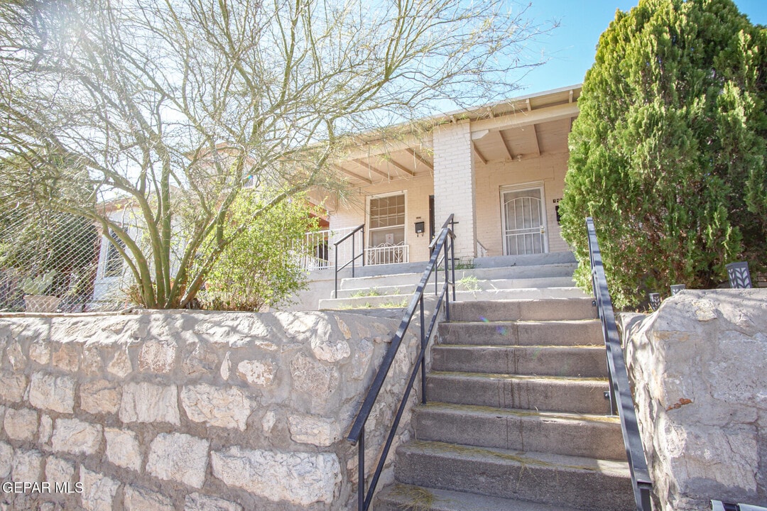 1419 Wyoming Ave in El Paso, TX - Building Photo